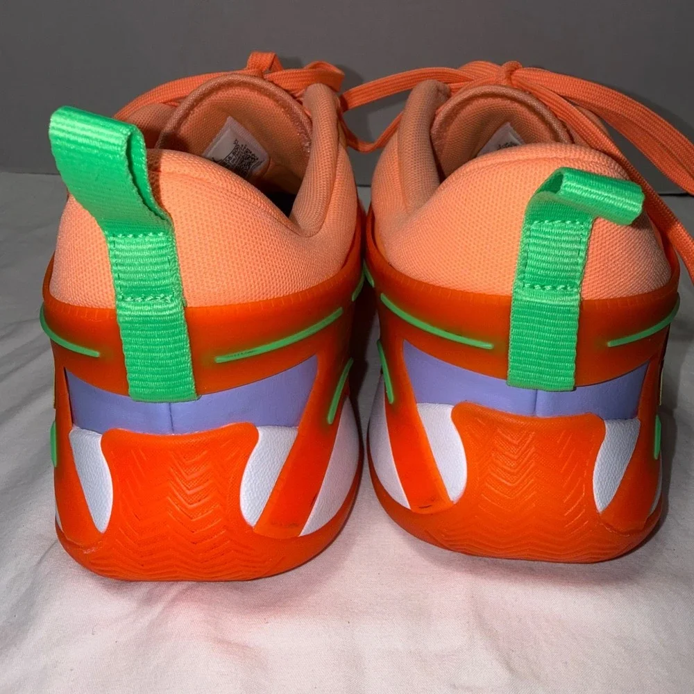 Nike Jordan Heir Orange Pulse/Ghost Green Men's Size 10.5 Women's Size 12